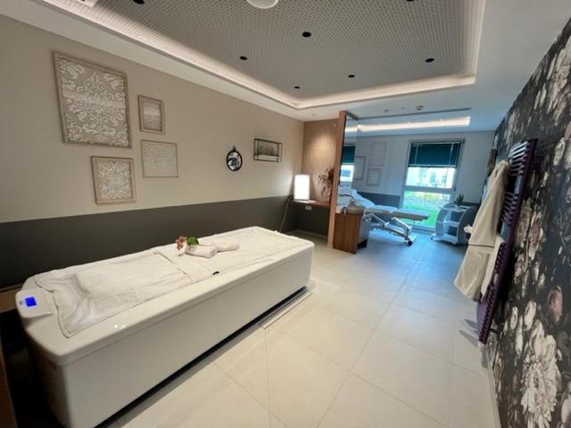 Domitys L'Orangerie Aparthotel Sens Exteriör bild